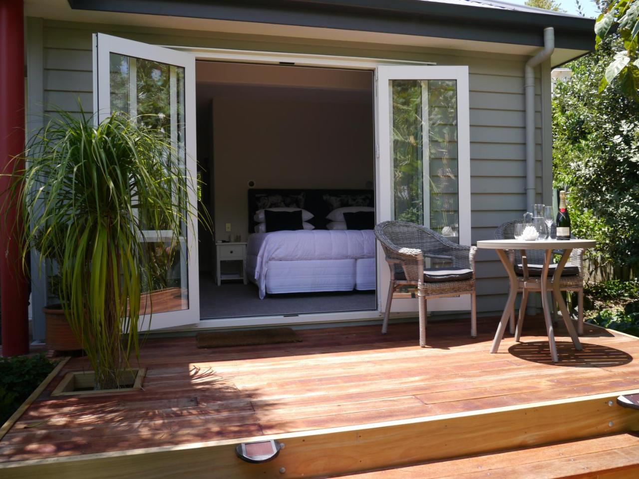 Kereru Cottage Russell - James Cook Apartment Buitenkant foto