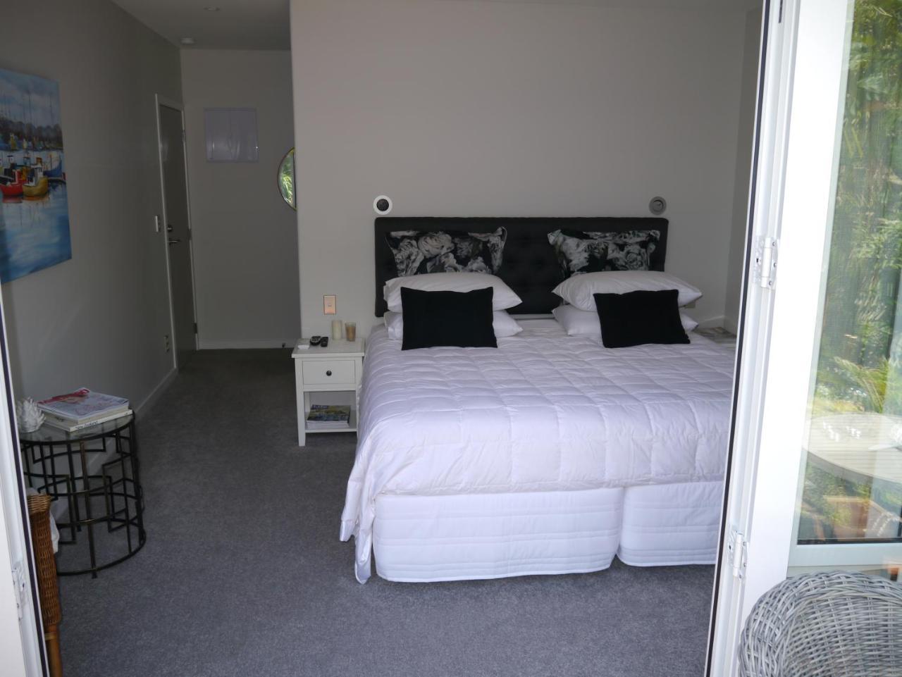 Kereru Cottage Russell - James Cook Apartment Buitenkant foto